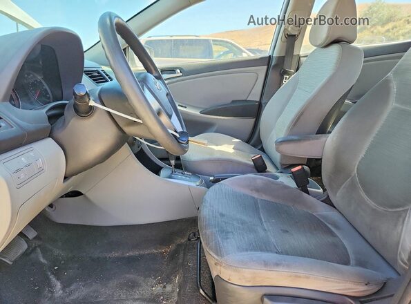 KMHCT4AE4GU948874 2016 HYUNDAI ACCENT Silver Вид салону спереду