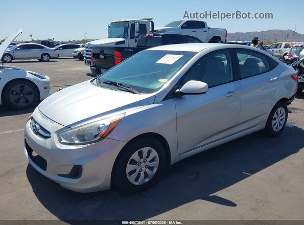 KMHCT4AE4GU980577 2016 HYUNDAI ACCENT Silver Vista tres cuartos delantera izquierda