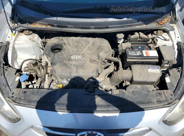KMHCT4AE4GU999338 2016 HYUNDAI ACCENT Серебряный Вид задней части салона