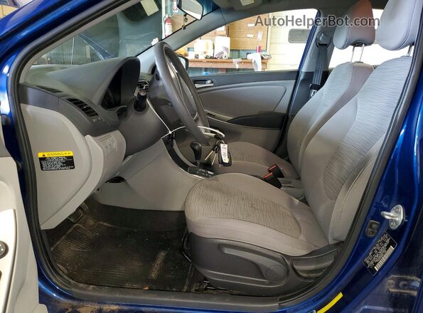 KMHCT4AE4HU268197 2017 HYUNDAI ACCENT Blue წინა სალონის ხედი