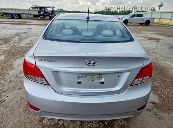 KMHCT4AE5GU089309 2016 HYUNDAI ACCENT Silver Вид ззаду