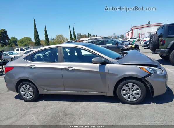 KMHCT4AE5HU373752 2017 HYUNDAI ACCENT Champagne უკანა სალონის ხედი