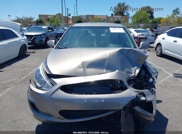 KMHCT4AE5HU373752 2017 HYUNDAI ACCENT Champagne ხელსაწყოთა პანელის ხედი