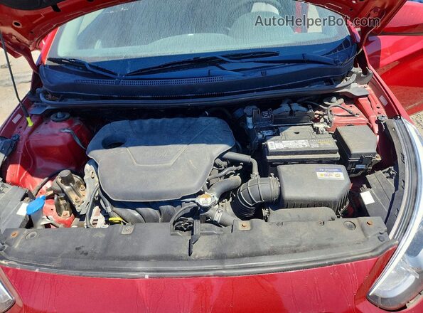 KMHCT4AE5HU381415 2017 HYUNDAI ACCENT Красный Вид задней части салона