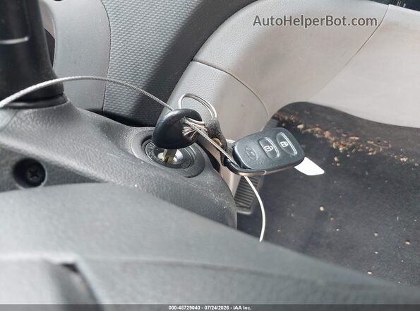 KMHCT4AE6GU011802 2016 HYUNDAI ACCENT Silver Вид панелі приладів