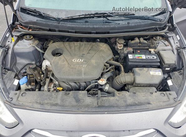 KMHCT4AE6GU067898 2016 HYUNDAI ACCENT Silver Vista interior trasera