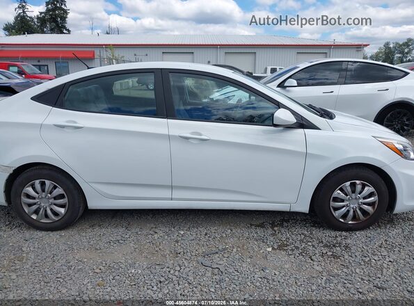 KMHCT4AE6GU111639 2016 HYUNDAI ACCENT White Rear interior view