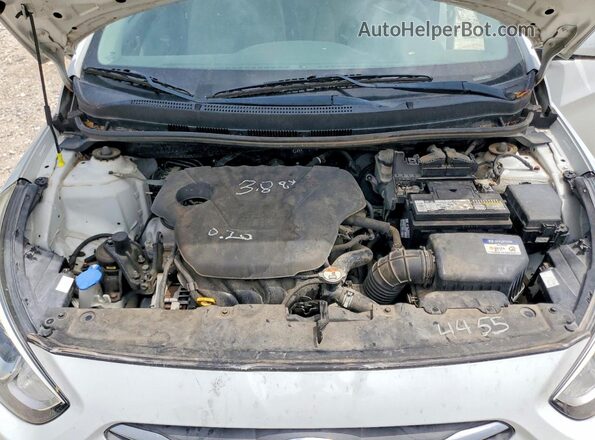KMHCT4AE6HU369743 2017 HYUNDAI ACCENT White უკანა სალონის ხედი