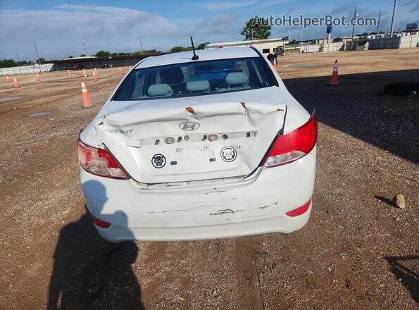 KMHCT4AE6HU380676 2017 HYUNDAI ACCENT White Widok z tyłu