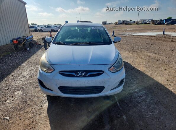 KMHCT4AE6HU380676 2017 HYUNDAI ACCENT White Widok z przodu