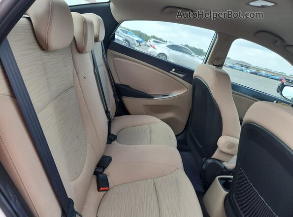 KMHCT4AE7GU149803 2016 HYUNDAI ACCENT White Vista de los asientos traseros