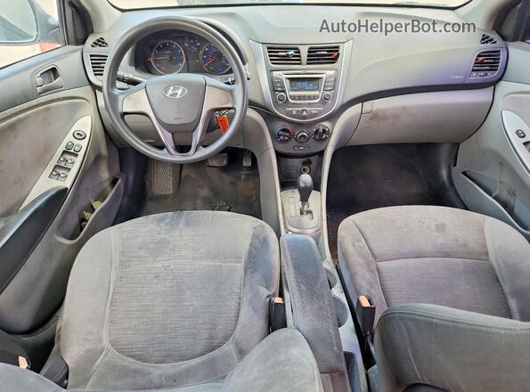 KMHCT4AE7HU286516 2017 HYUNDAI ACCENT Серебряный Вид панели приборов