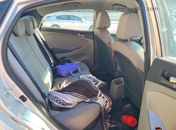 KMHCT4AE8HU215499 2017 HYUNDAI ACCENT Silver Vista de los asientos traseros