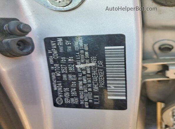 KMHCT4AE8HU215499 2017 HYUNDAI ACCENT Silver Vista del compartimento del motor