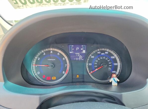 KMHCT4AE8HU251340 2017 HYUNDAI ACCENT White Սարքավորումների վահանակի տեսք