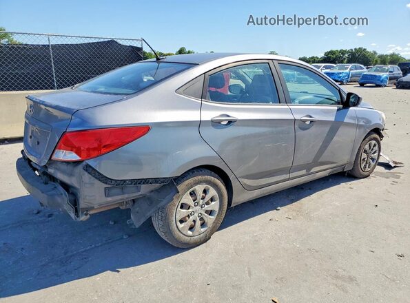 KMHCT4AE8HU288582 2017 HYUNDAI ACCENT Silver უკანა მარჯვენა