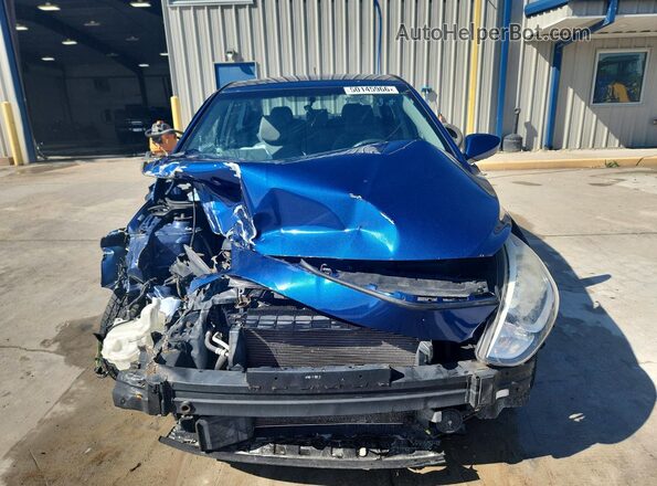 KMHCT4AE9GU014046 2016 HYUNDAI ACCENT Blue Vista frontal