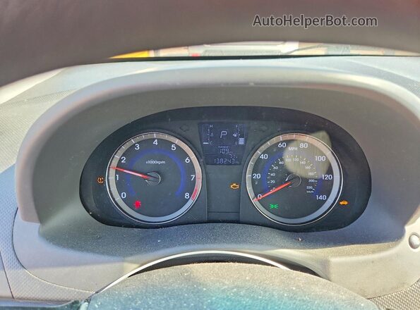 KMHCT4AE9GU039366 2016 HYUNDAI ACCENT White ხელსაწყოთა პანელის ხედი