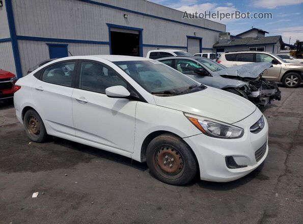 KMHCT4AE9HU200204 2017 HYUNDAI ACCENT Белый Передняя правая четверть