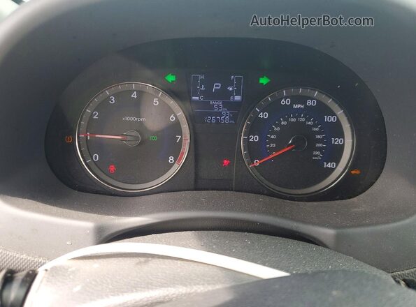 KMHCT4AE9HU314557 2017 HYUNDAI ACCENT White ხელსაწყოთა პანელის ხედი