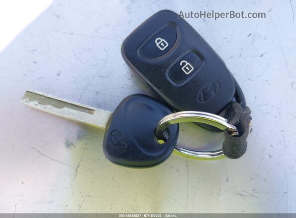 KMHCT4AEXGU112020 2016 HYUNDAI ACCENT Red Вид панелі приладів