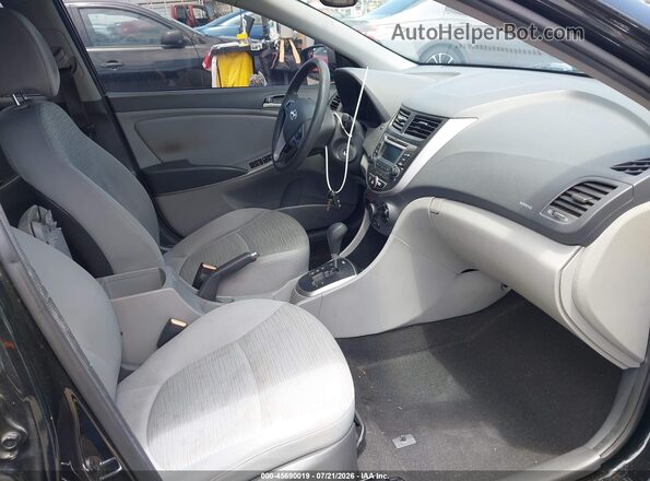 KMHCT4AEXGU994970 2016 HYUNDAI ACCENT Черный Вид салона спереди