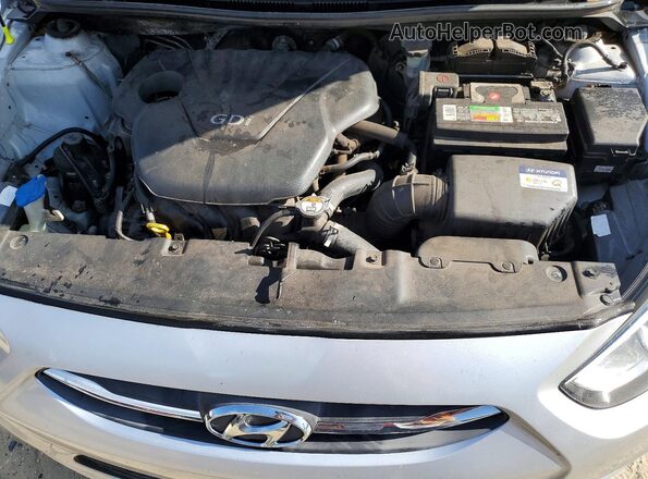 KMHCT4AEXHU243515 2017 HYUNDAI ACCENT Silver Вид задньої частини салону