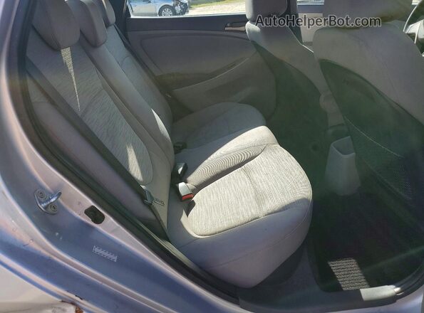 KMHCT4AEXHU243515 2017 HYUNDAI ACCENT Silver Вид задніх сидінь