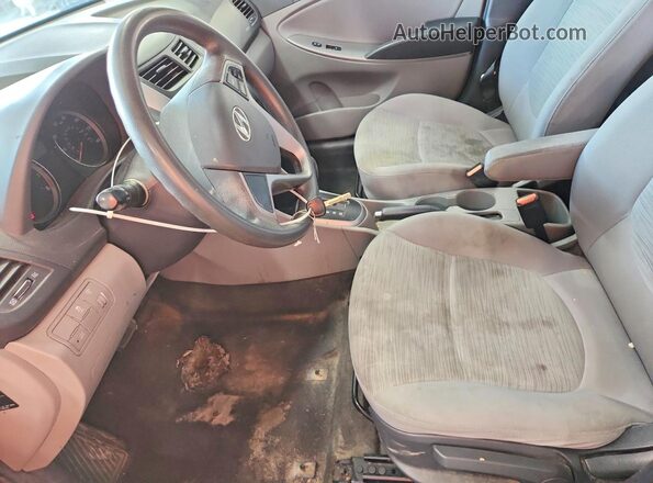KMHCT5AE1GU258568 2016 HYUNDAI ACCENT Red წინა სალონის ხედი