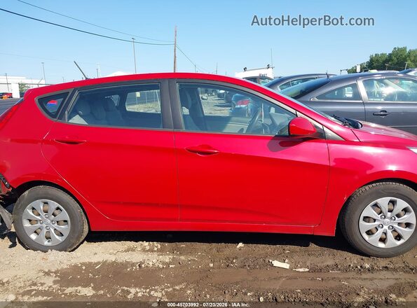 KMHCT5AE1HU311075 2017 HYUNDAI ACCENT Red Vista interior trasera