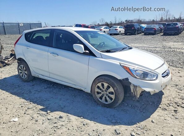 KMHCT5AE1HU353004 2017 HYUNDAI ACCENT Белый Передняя правая четверть
