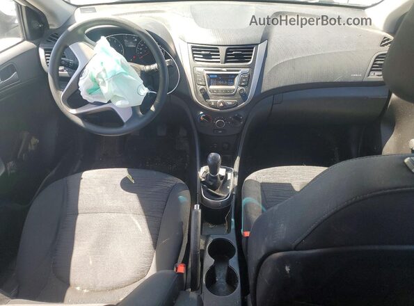 KMHCT5AE1HU353004 2017 HYUNDAI ACCENT Белый Вид панели приборов