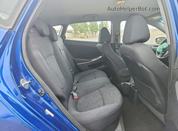 KMHCT5AE2GU261026 2016 HYUNDAI ACCENT Blue Vista de los asientos traseros