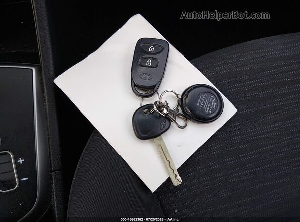 KMHCT5AE4GU262517 2016 HYUNDAI ACCENT Blue Вид панелі приладів