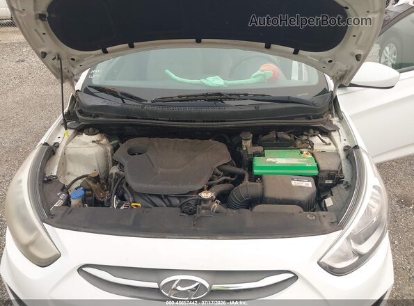 KMHCT5AE5HU335220 2017 HYUNDAI ACCENT White Հետևի տեսք