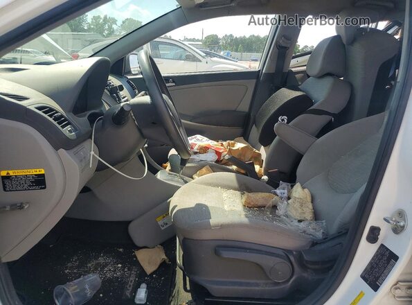 KMHCT5AE6GU252782 2016 HYUNDAI ACCENT White Widok wnętrza z przodu