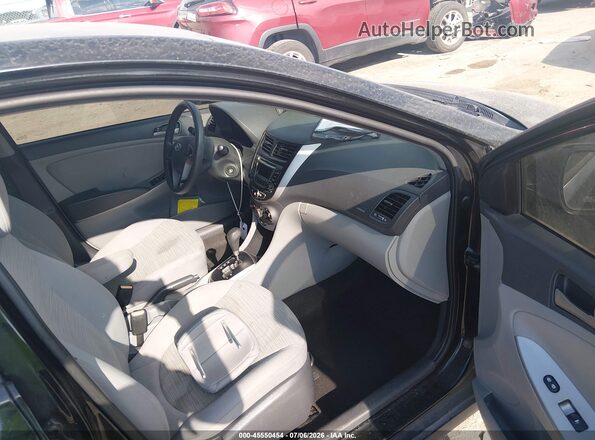 KMHCT5AE6HU301139 2017 HYUNDAI ACCENT Black Вид салону спереду