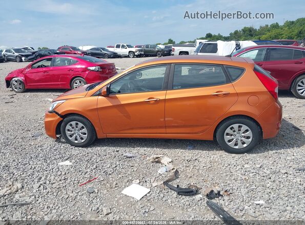 KMHCT5AE6HU326509 2017 HYUNDAI ACCENT Оранжевый 