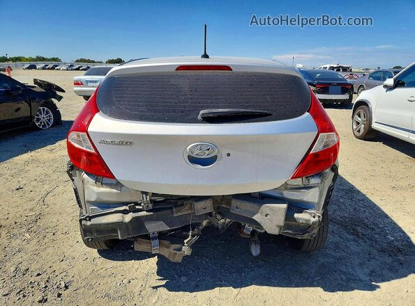KMHCT5AE7GU263211 2016 HYUNDAI ACCENT Silver Вид ззаду