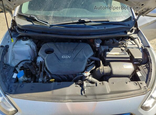 KMHCT5AE7GU263211 2016 HYUNDAI ACCENT Silver Вид задньої частини салону