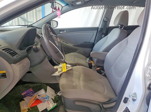 KMHCT5AE7HU319682 2017 HYUNDAI ACCENT White Front interior view
