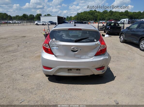 KMHCT5AE7HU335574 2017 HYUNDAI ACCENT Silver 