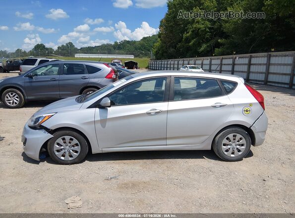 KMHCT5AE7HU335574 2017 HYUNDAI ACCENT Silver Vista interior de 360 grados