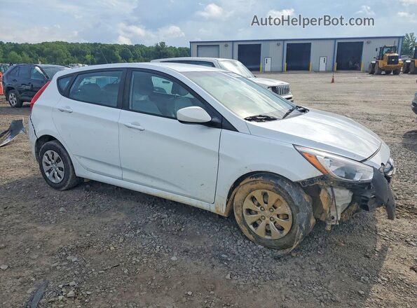 KMHCT5AE7HU351791 2017 HYUNDAI ACCENT White Передня права чверть