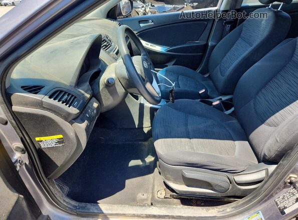 KMHCT5AEXGU254163 2016 HYUNDAI ACCENT Серебряный Вид салона спереди