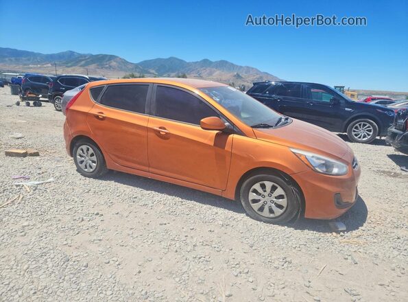 KMHCT5AEXHU311611 2017 HYUNDAI ACCENT Orange Przód prawy