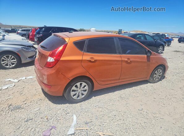 KMHCT5AEXHU311611 2017 HYUNDAI ACCENT Orange Tył prawy
