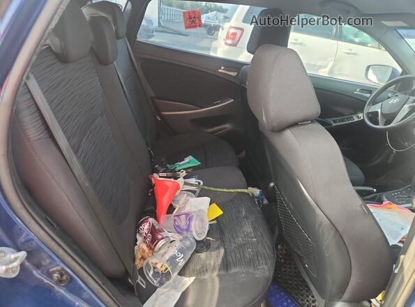 KMHCT5AEXHU338856 2017 HYUNDAI ACCENT Blue უკანა სავარძლების ხედი