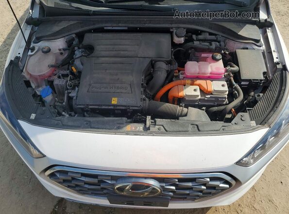 KMHCX5LD0MU252717 2021 HYUNDAI IONIQ White Rear interior view