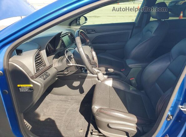 KMHD04LB1HU330719 2017 HYUNDAI ELANTRA Blue Вид салону спереду